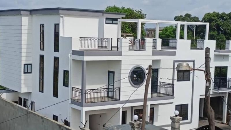 Exterior painting service